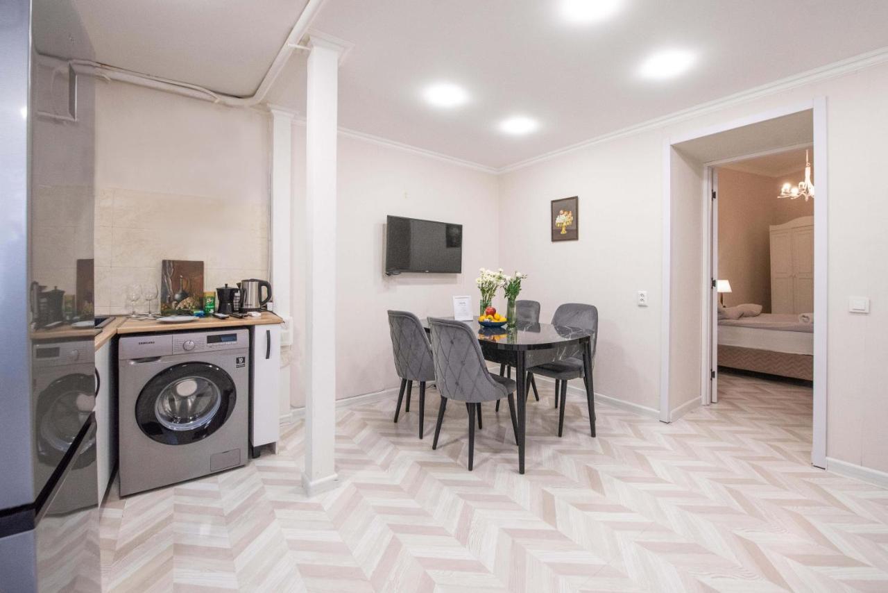 Old Town-Booking Apartment Tbilisi Luaran gambar